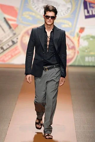 Look 32
